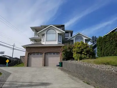 Main House 32811 BEST AVENUE Mission, British Columbia
