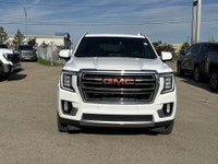 AMVIC Licensed Dealer * HD Surround Vision * Panoramic Sunroof * Second Row Heated Seats & Steering... (image 2)