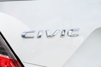 Nouvel Arrivage! La Honda Civic LX 2021 est une berline compacte reconnue pour sa fiabilité, son eff... (image 4)