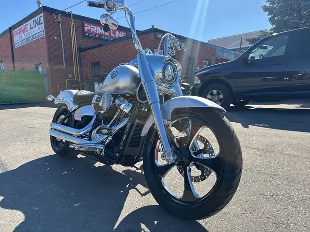 2022 Harley-Davidson Fat Boy ~ STAGE II ~ V&H EXHAUST ~ CUSTOM P in Street, Cruisers & Choppers in City of Toronto - Image 5
