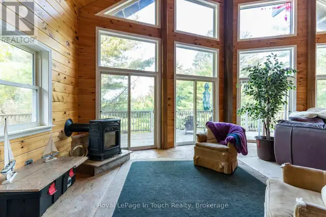 1276 ISLAND 980 Georgian Bay (Baxter), Ontario in Houses for Sale in Muskoka - Image 2
