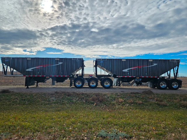 New 2025 Berg Super B Grain Trailer in Heavy Trucks in Saskatoon