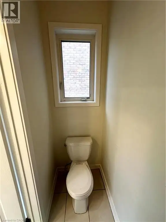 7 ABERCROMBIE Crescent Brampton, Ontario in Long Term Rentals in Mississauga / Peel Region - Image 11