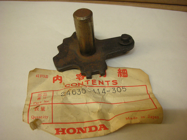 NOS Honda QA 50 Gear shift part 24630-114-305 NOS in Other in Stratford - Image 4