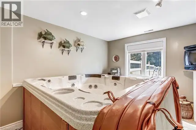139 MANNHEIM Crescent Mannheim, Ontario in Houses for Sale in Kitchener / Waterloo - Image 35