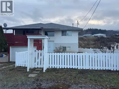 Great investment opportunity in Merritt. This approximately 3,000 sq. ft. home is located in a desir...