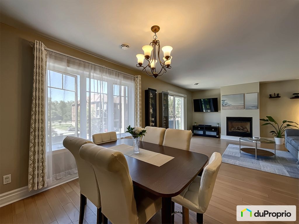 $388,000 - Condominium for sale in Longueuil (St-Hubert) — photo 1