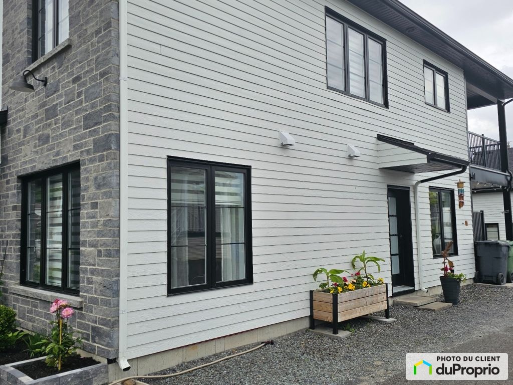 $1,299,000 - Triplex for sale in St-Germain-De-Grantham — photo 3