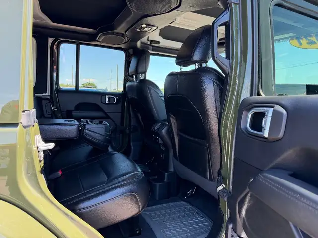 2021 Jeep Wrangler SAHARA ALTITUDE 4WD in Cars & Trucks in Summerside - Image 14