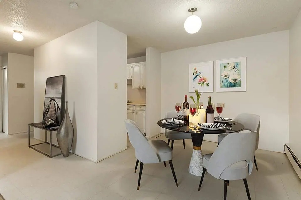 Affordable Apartments For Rent - Sutherland Manor - Apartment fo 2