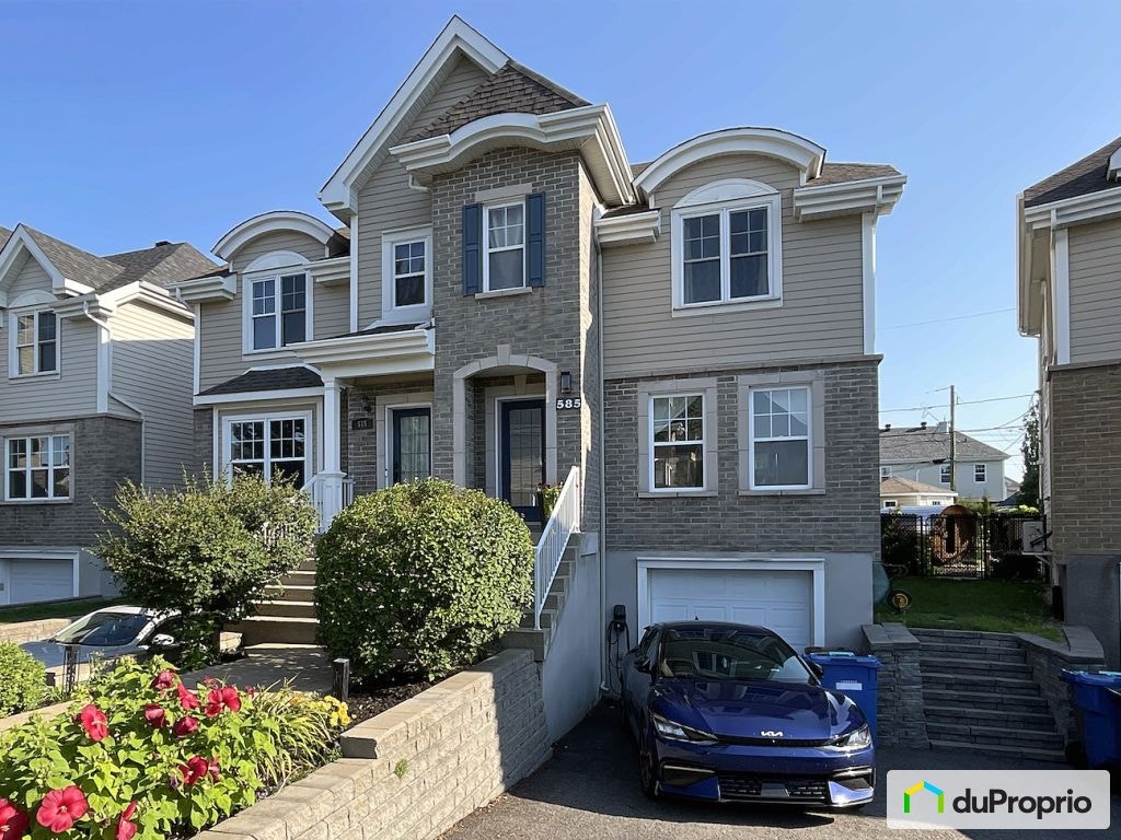 $654,500 - Townhouse for sale in Ste-Catherine — photo 1
