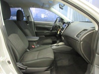 MITSUBISHI RVR SE 2024 AWD TOUT ÉQUIPÉ / INTÉRIEUR EN TISSU CHAUFFANT / AIR CLIMATISÉ / CRUISE CONTR... (image 7)