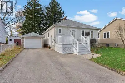 Beautifully maintained bungalow in desirable North St. Catharines, located on a quiet, tree-lined st...