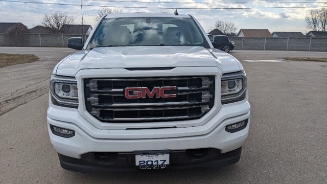 2017 GMC Sierra 1500 4WD Crew Cab SLT in Cars & Trucks in Cambridge - Image 2