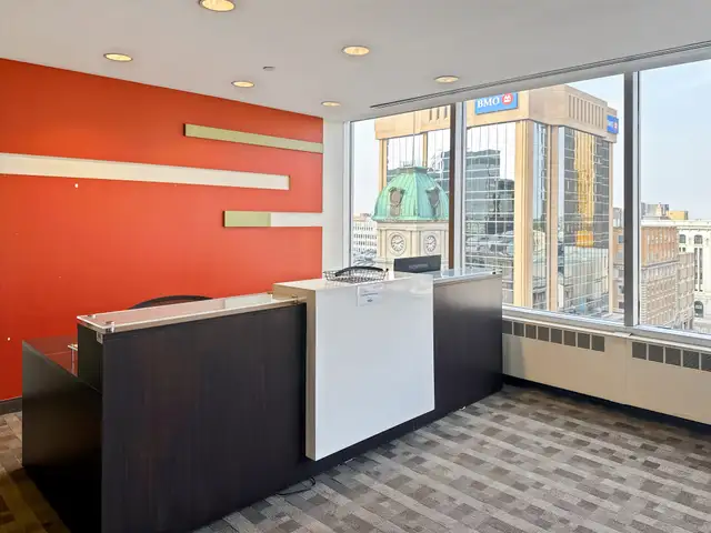 Office space for rent for 4 persons in Royal Bank Building in Commercial & Office Space for Rent in Regina - Image 5
