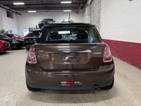 BROWN ON BLACK INTERIOR MINI COOPER WITH ONLY 73,335 KM OPTIONS: BLUETOOTH - HEATED SEATS - PANORAMI... (image 4)