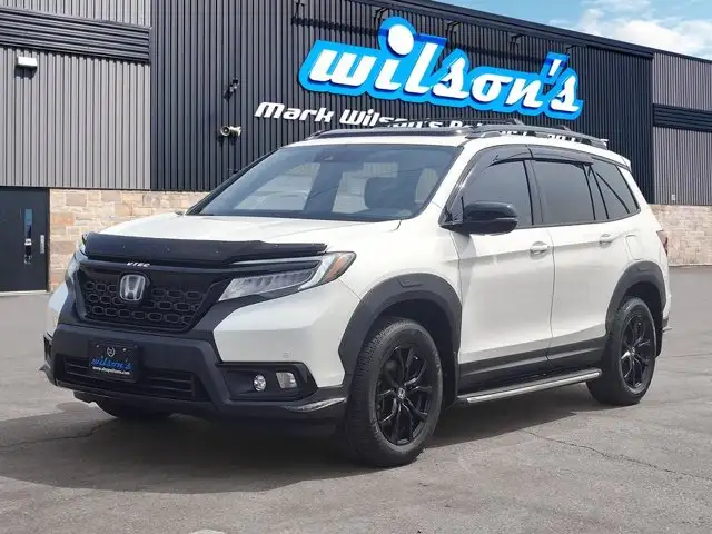 2019 Honda Passport Touring AWD | Leather | Heated Seats +