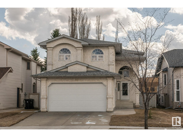 59 DEER PARK BV Spruce Grove, Alberta in Houses for Sale in St. Albert - Image 2