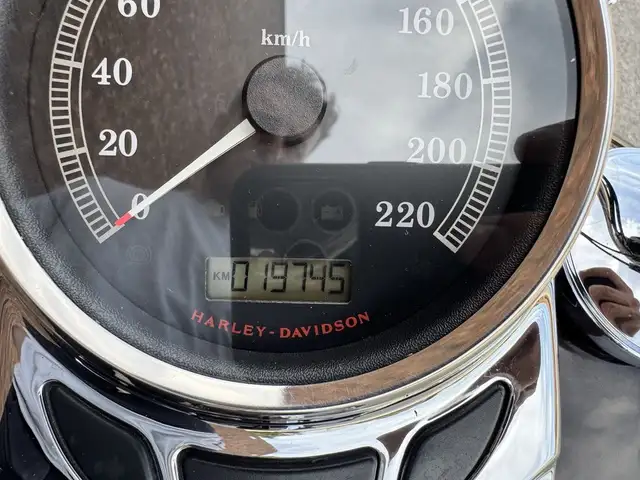 2011 Harley-Davidson Heritage Softail Classic **CANADIAN BIKE**  in Street, Cruisers & Choppers in Markham / York Region - Image 10