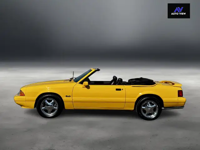 1993 Ford Mustang LX **ALL ORIGINAL FROM FACTORY** in Cars & Trucks in Hamilton - Image 10