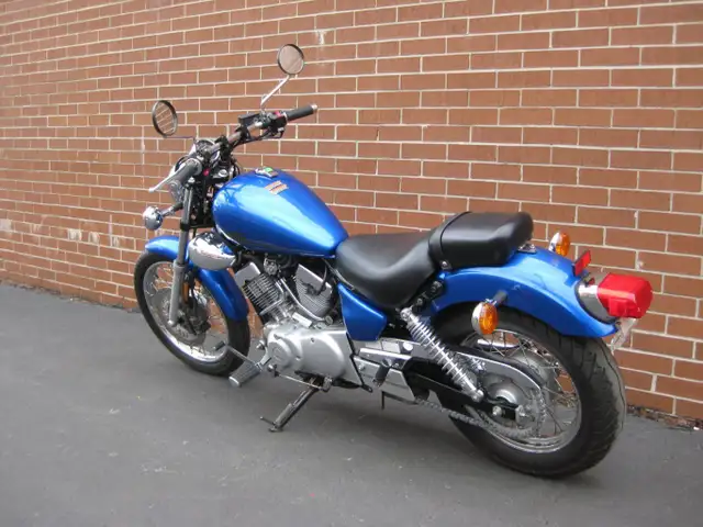 2014 YAMAHA XV250 VIRAGO in Street, Cruisers & Choppers in City of Toronto - Image 9