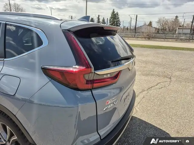 2021 Honda CR-V Touring | One Owner | Moonroof | Leather in Cars & Trucks in Calgary - Image 16