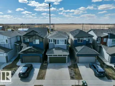 Welcome to this Amazing 2-Story home located in the heart of the family community of Woodbend in Led...