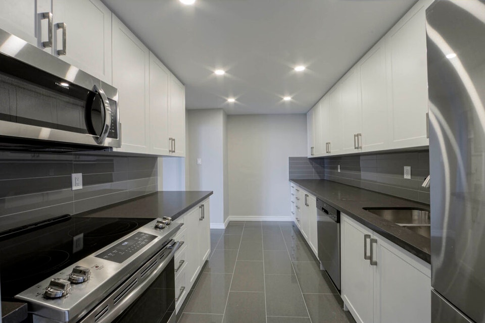 East York Newly Renovated 1 Bedroom Apartment for Rent - 1501 Wo 4