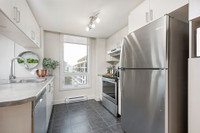 STUNNING 5-1/2 (3 BEDROOM) APARTMENT FOR RENT IN CHOMEDY LAVAL