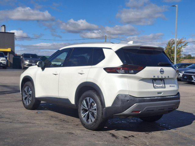 2021 Nissan Rogue SV Premium AWD | Leather | Pano Roof in Cars & Trucks in Guelph - Image 3