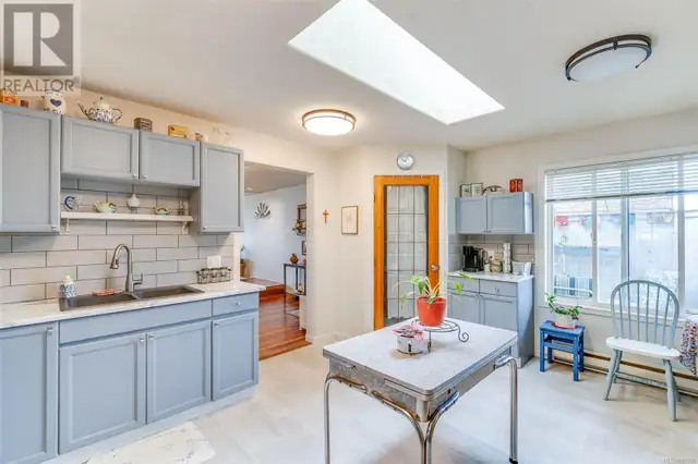 4711 Montrose St Port Alberni, British Columbia in Houses for Sale in Port Alberni - Image 9