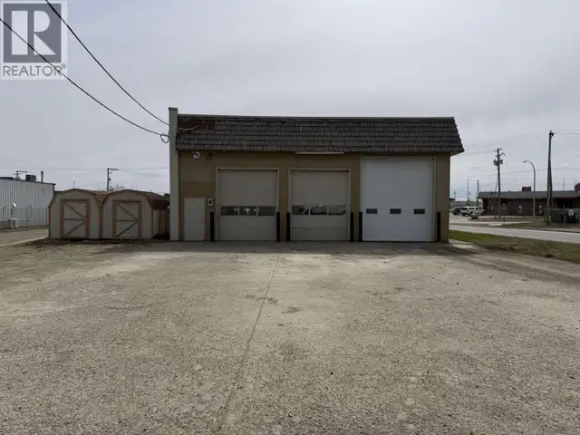 10124 93 AVENUE Fort St. John, British Columbia in Commercial & Office Space for Sale in Fort St. John - Image 3