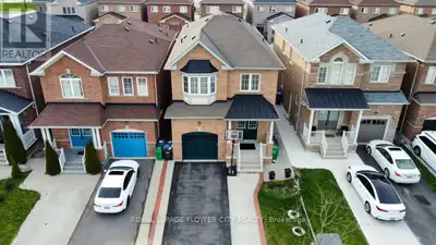 The Gore/ Castlemore High Demand Location. Introducing a rare Gem! This spacious 12-year-old Detache...