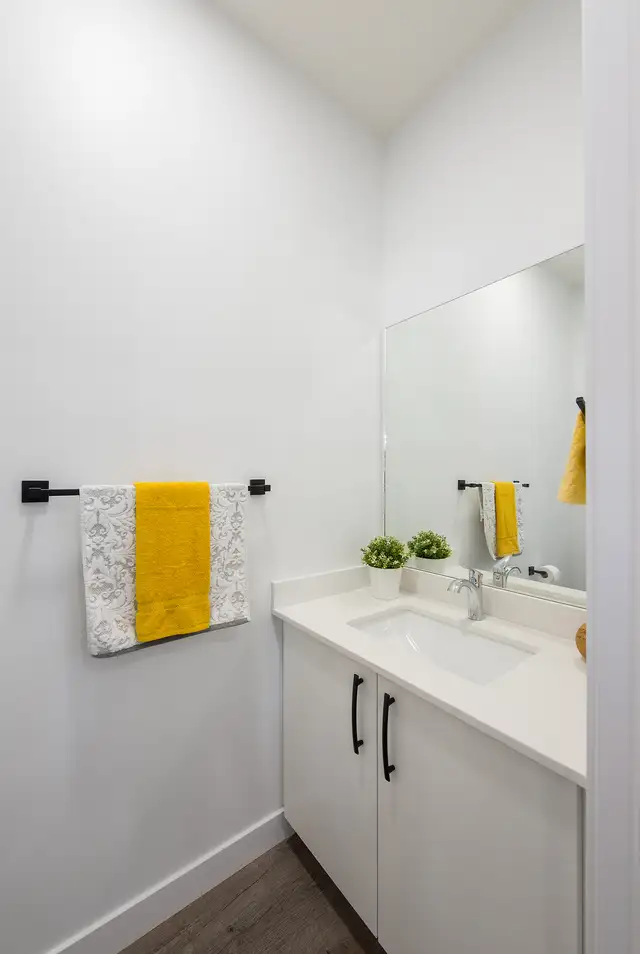 Breeze On Maple Way - Townhome House for Rent in Long Term Rentals in Edmonton - Image 14