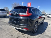 Elevate every journey with this striking Crystal Black Pearl 2017 Honda CR-V EX-L. Renowned for its... (image 4)