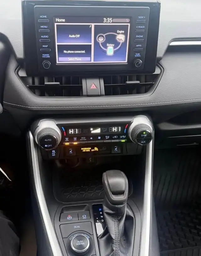 2022 TOYOTA RAV4 HYBRID LE WE FINANCE ALL CREDIT GOOD BAD UGLY in Cars & Trucks in Edmonton - Image 17