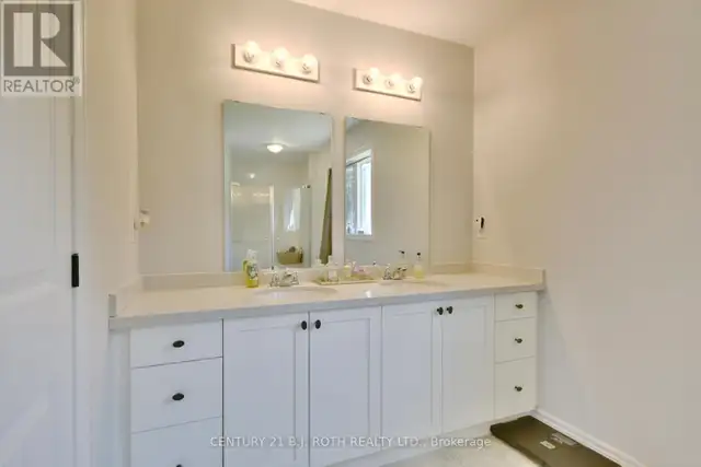 5 GERUS ROAD Tiny, Ontario in Houses for Sale in Barrie - Image 16