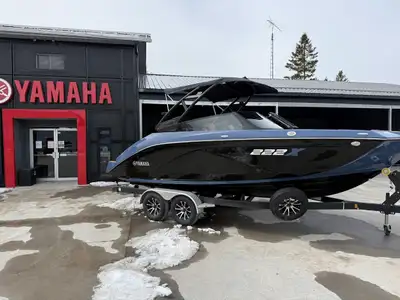 Experience next-level excitement on the water with the Yamaha 222XD. Designed for adventure seekers...