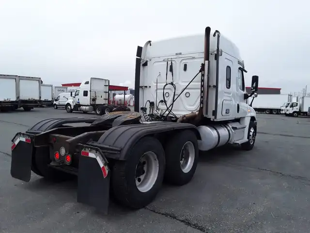 2020 Freightliner Cascadia 125 Sleeper - Selling Fast! in Heavy Trucks in Dartmouth - Image 7