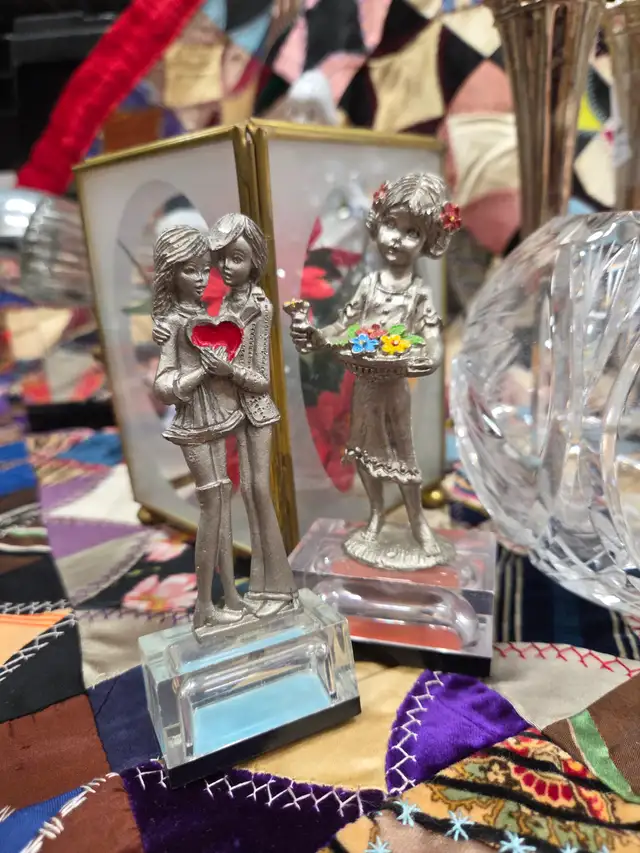 Save the date for a rural oddities and vintage market sale pyrex in Arts & Collectibles in Mississauga / Peel Region - Image 8