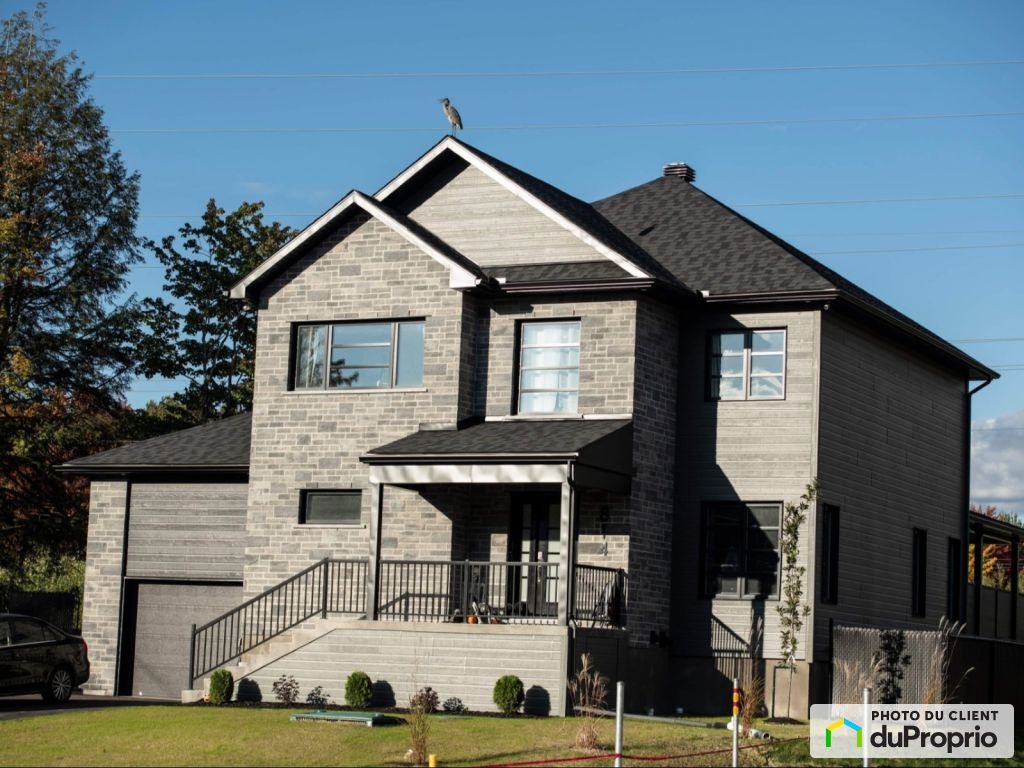 $899,900 - 2 Storey for sale in Granby — photo 1