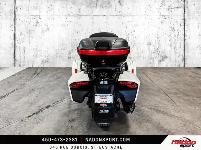 2018 CAN-AM SPYDER F3-T in Sport Touring in Laval / North Shore - Image 8