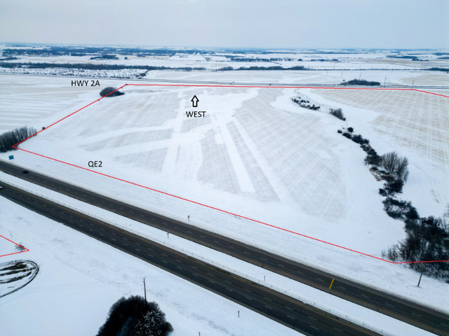 141 & 13 Acres along Highway 2A Innisfail, AB T4G 0A4 in Land for Sale in Red Deer - Image 3