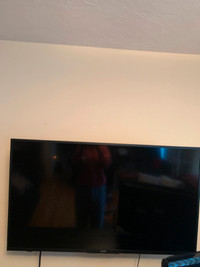 TOSHIBA TV WITH ONLY SOUND AND NO PHOTOS ON SCREEN. FAIRLY NEW