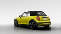 La *MINI Cooper Cabriolet S 2026* est un véhicule sportif aux performances exaltantes. Doté d'un toi... (image 9)