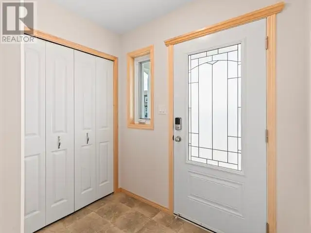 220 WITCH HAZEL DRIVE Whitehorse, Yukon in Houses for Sale in Whitehorse - Image 5