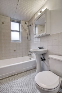 Akelius two bedroom apartment for rent. Located near Chem. de la Côte-des-Neiges in the Cote-des-Nei... (image 7)
