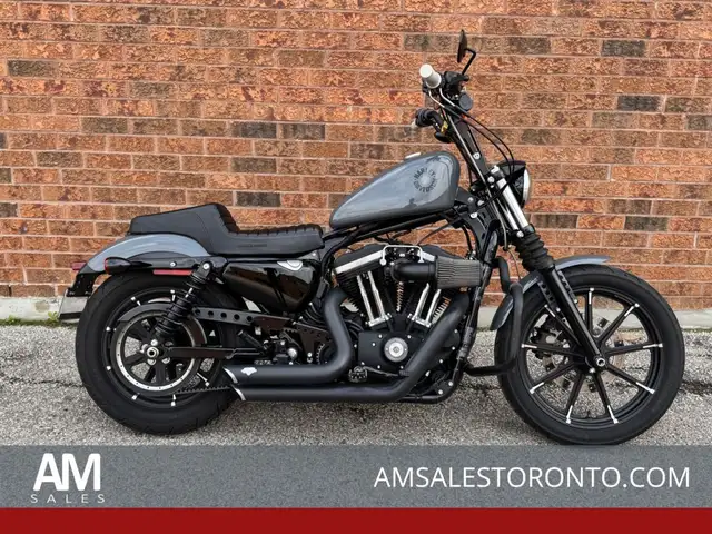 2022 Harley-Davidson Iron 883 **VANCE & HINES PIPES** **TONS OF  in Street, Cruisers & Choppers in Markham / York Region - Image 2