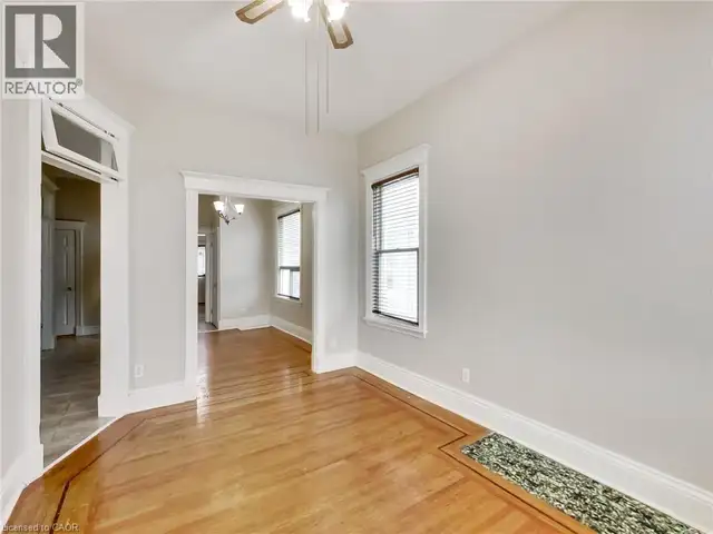 443 WENTWORTH Street N Hamilton, Ontario in Commercial & Office Space for Sale in Mississauga / Peel Region - Image 37