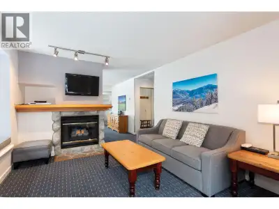 Your unicorn timeshare opportunity. Own Week 52, New Year´s week, in this spacious two bedroom suite...